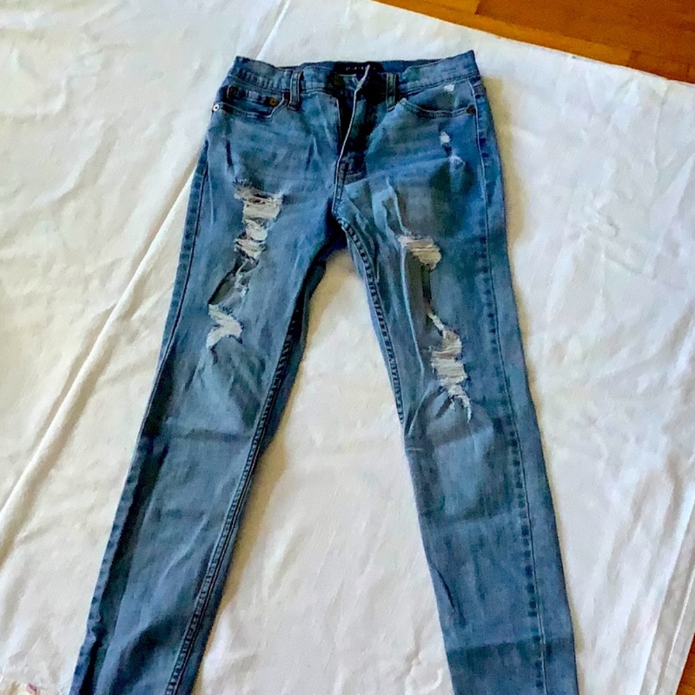 Rip Jeans